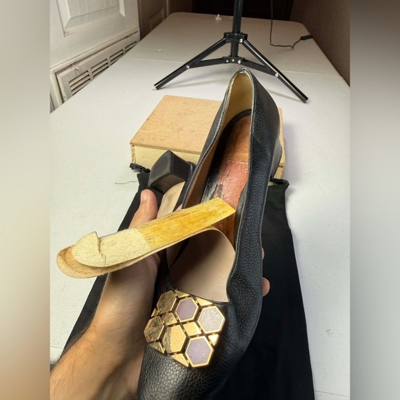 Salvatore Ferragamo Pumps, Size 7 - Picture 9 of 15